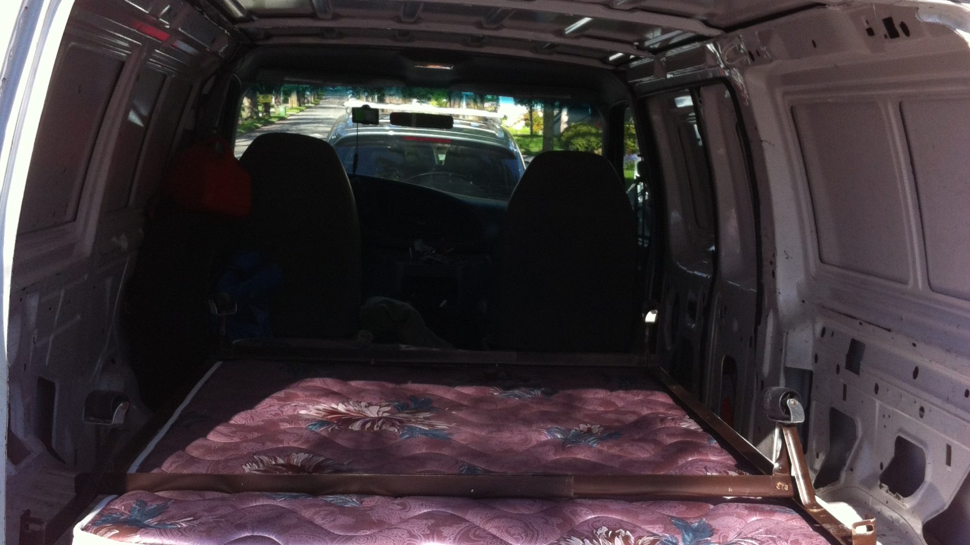 Mattress & TV Disposal, Box Spring Removal Sam’s Junk Removal