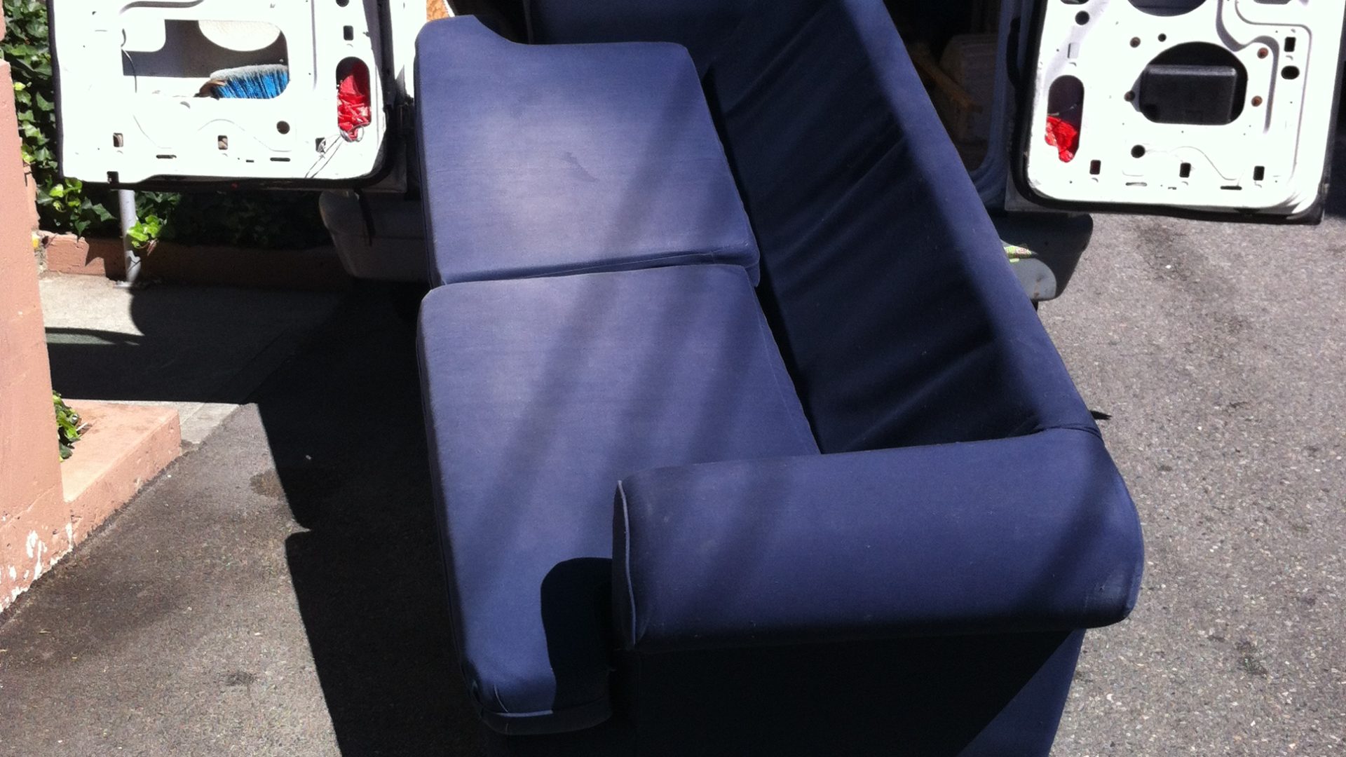 Couch Removal Vancouver Old Furniture Pick Up Sam's Junk Removal