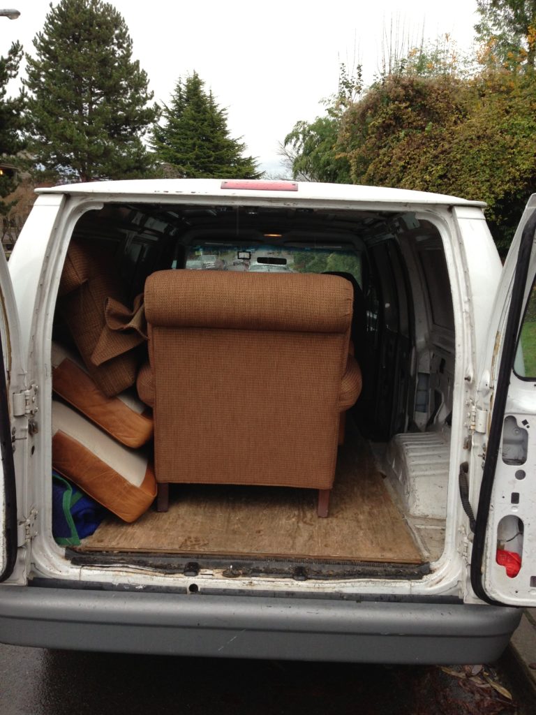 Short Notice Love Seat, Mattress, Sofa, Bed & Junk Removal | Vancouver